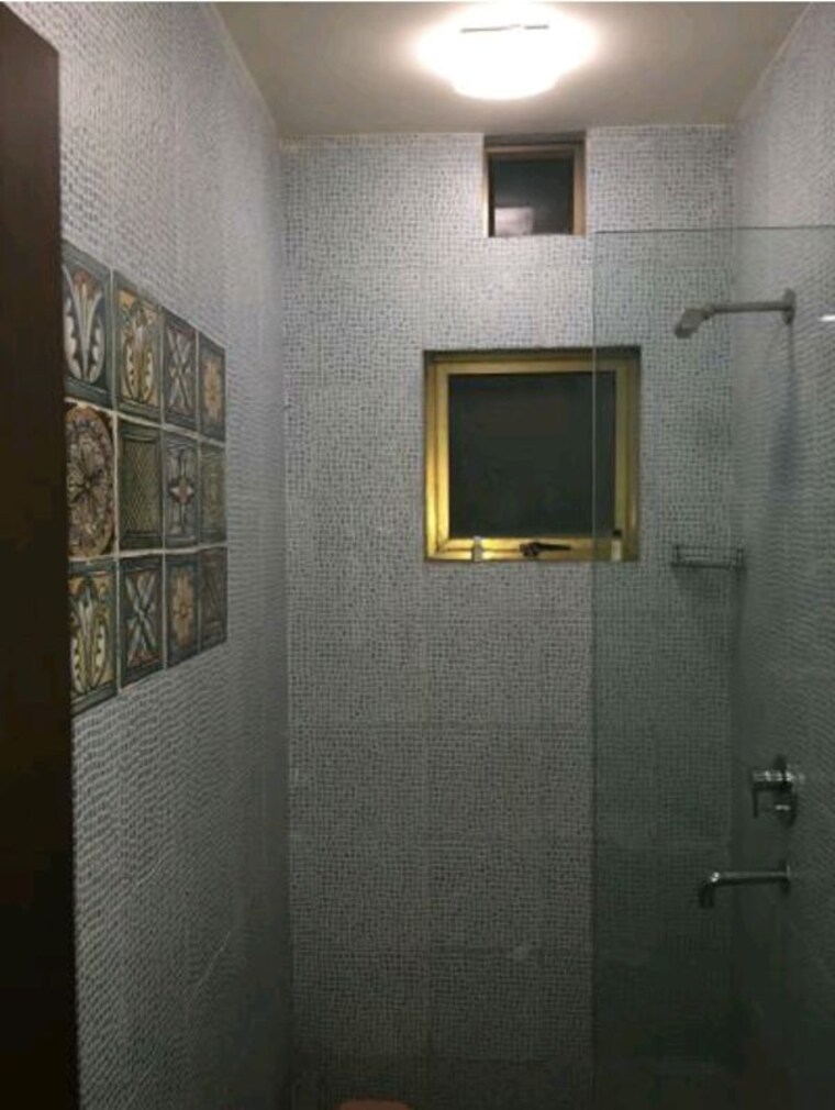 Bathroom, oberoi-realty-woods 2.5 Bedroom 1200 Sq.Ft. Apartment In Goregaon East Mumbai 10268154