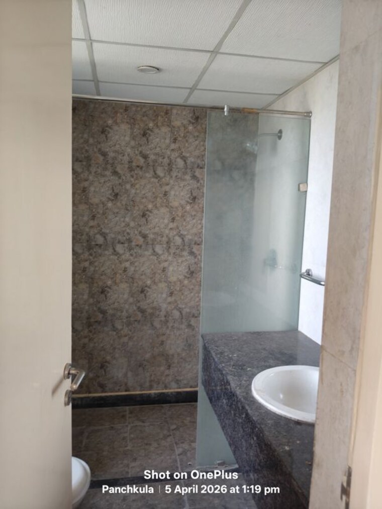 Bathroom, sector 20 3 Bedroom 1850 Sq.Ft. Apartment In Sector 20 Panchkula 10268170