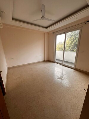 Room in 3 BHK Apartment at Hauz Khas – for Rent