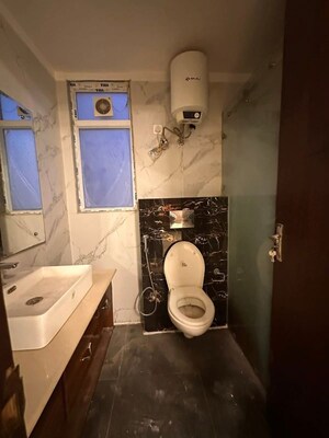 Master Bedroom in 3 BHK Apartment at Hauz Khas – for Rent