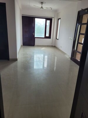 Room in 2 BHK Apartment at MRG Primark, Sector 90 – for Rent