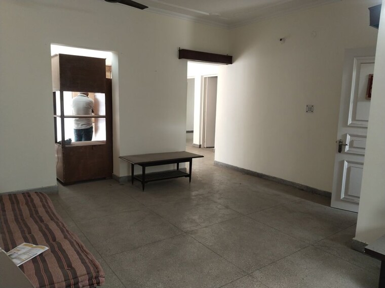 Room, sarita vihar 4 Bedroom 2500 Sq.Ft. Apartment In Sarita Vihar Delhi 10268210