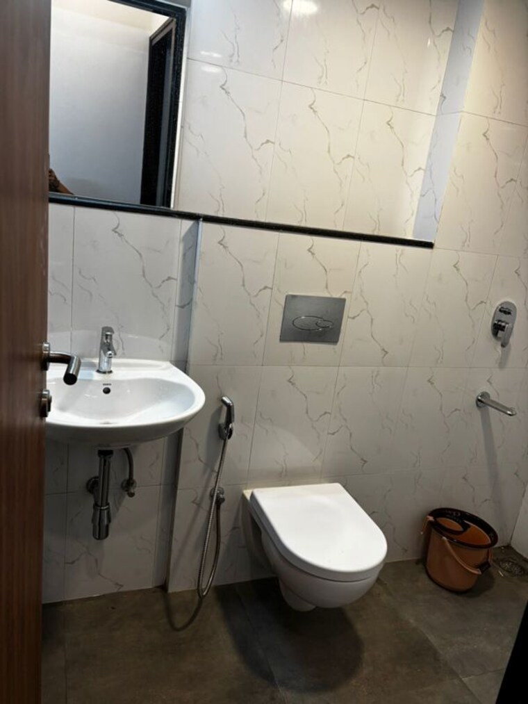 Bathroom, lodha-amara 2 Bedroom 722 Sq.Ft. Apartment In Kolshet Road Thane 10268217
