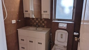 Kitchen in 4 BHK Apartment at DLF Trinity Towers, Dlf Phase V – for Rent