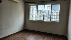 4 BHK + Pooja Room,Servant Room,Study Room Apartment For Rent in DLF Trinity Towers