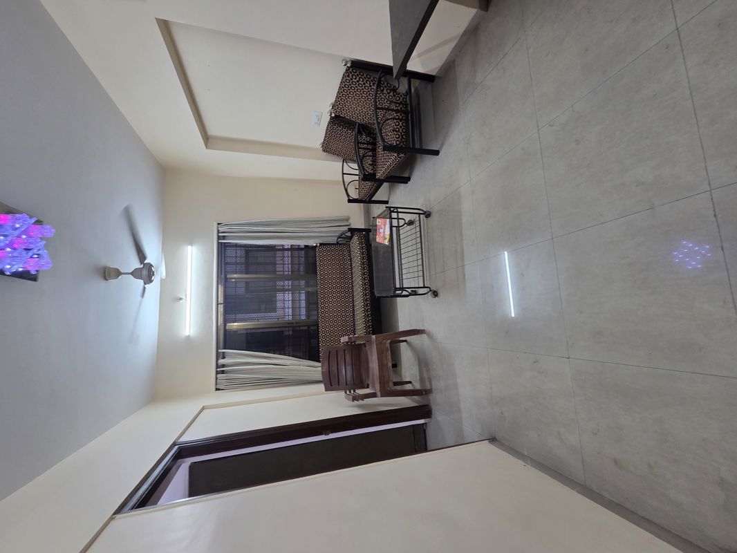 2 BHK + Pooja Room 600 Sq.Ft. Apartment in New Yashwant CHS