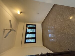 Furnished Amenities in 3.5 BHK Builder Floor at Saket – for Rent