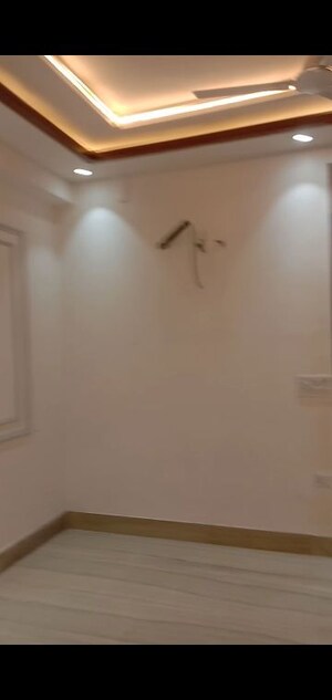 Room in 3 BHK Builder Floor at Dabri – for Sale