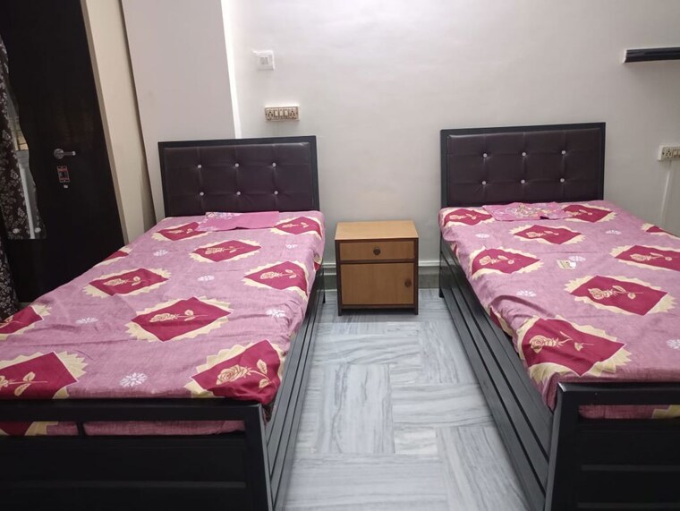 Bedroom, sir-vithaldas-colony 2 Bedroom 950 Sq.Ft. Apartment In Santacruz West Mumbai 10268251