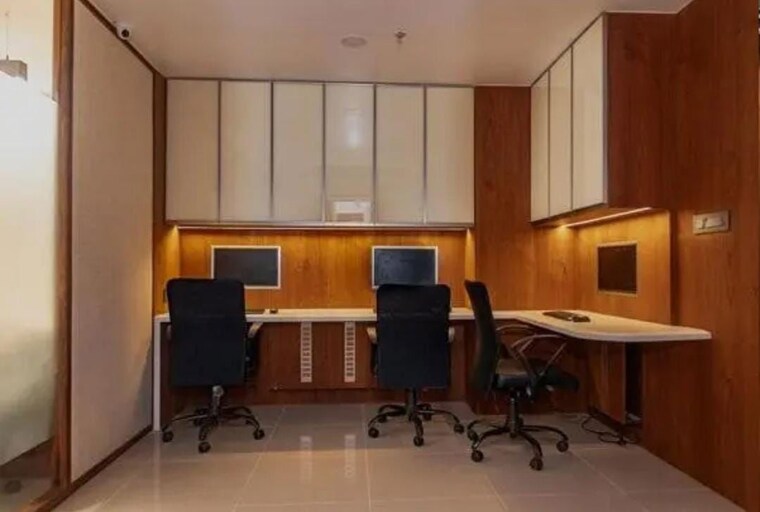 Team Area, crescent-business-square Commercial Office Space 530 Sq.Ft. In Asalpha Mumbai 10268363