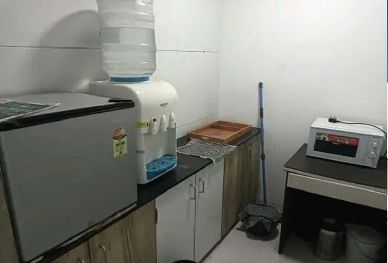Kitchen, bhoomi-9-business-bay Commercial Office Space 470 Sq.Ft. In Malad West Mumbai 10268392