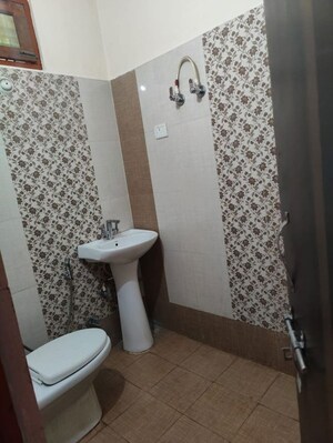 Bathroom in 2 BHK Independent House at Gomti Nagar – for Rent