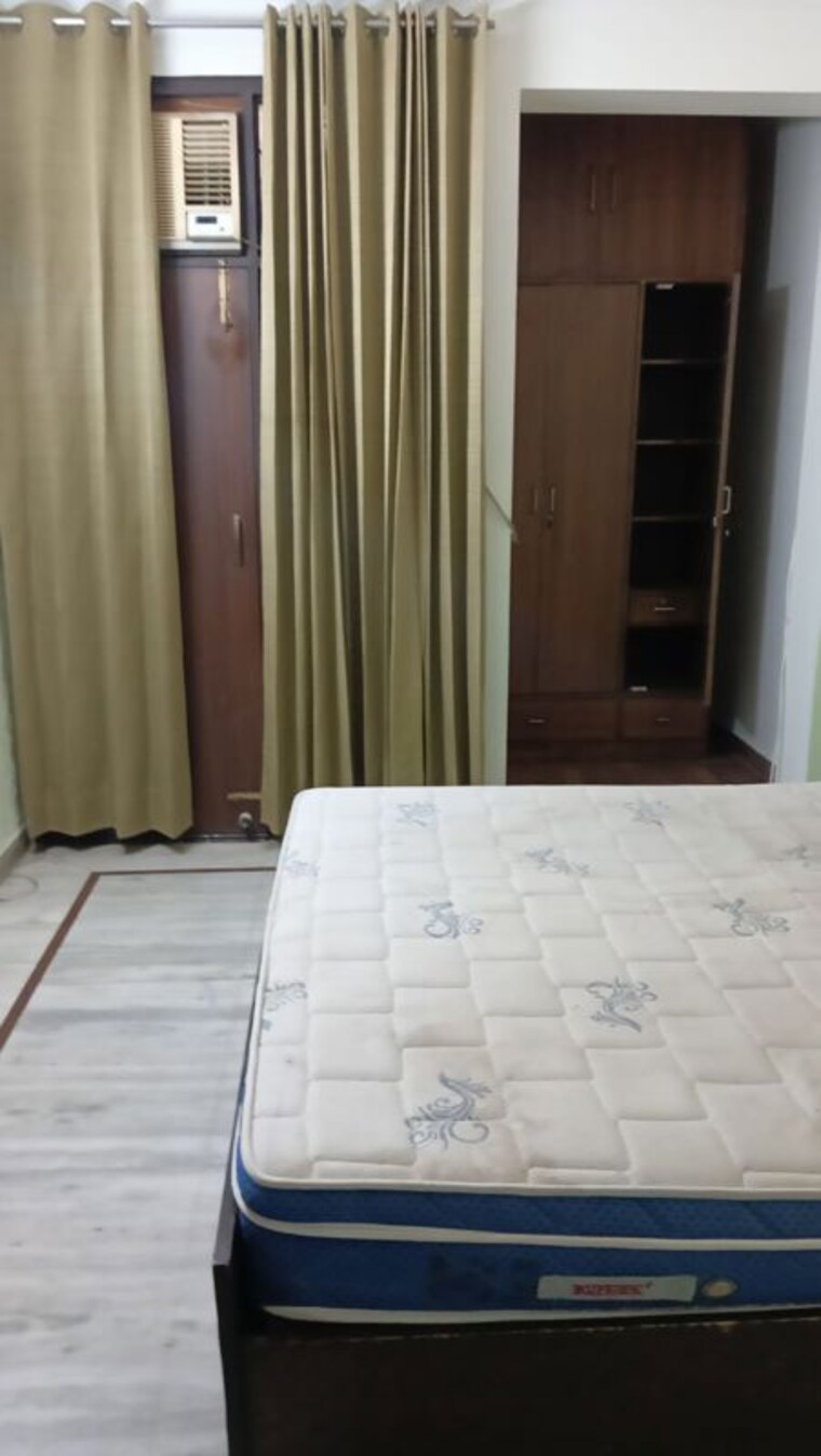 Bathroom, sector 14 2 Bedroom 1246 Sq.Ft. Independent House In Sector 14 Gurgaon 10268419