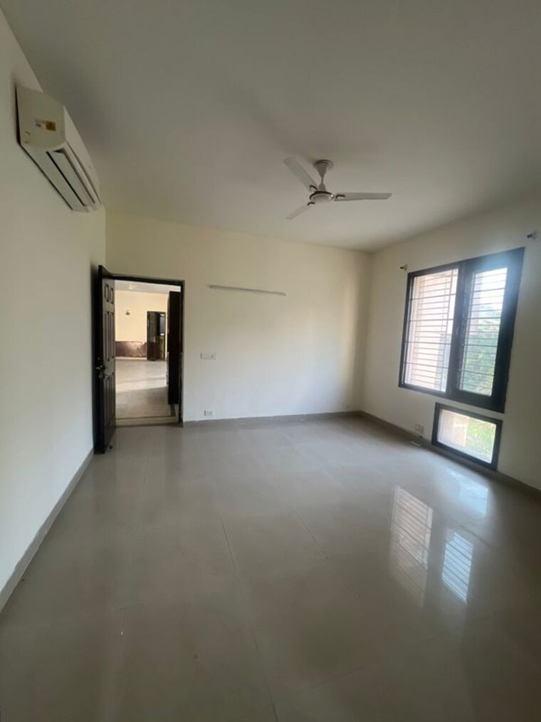 Room, raheja-atlantis 3 Bedroom 2168 Sq.Ft. Apartment In Sector 31 Gurgaon 10268424