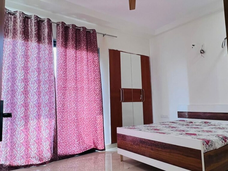 Bedroom, sector 14 2 Bedroom 1277 Sq.Ft. Independent House In Sector 14 Gurgaon 10268421