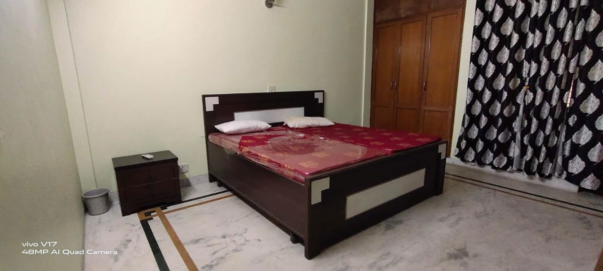 2 BHK + Pooja Room Independent House For Rent in Sector 14