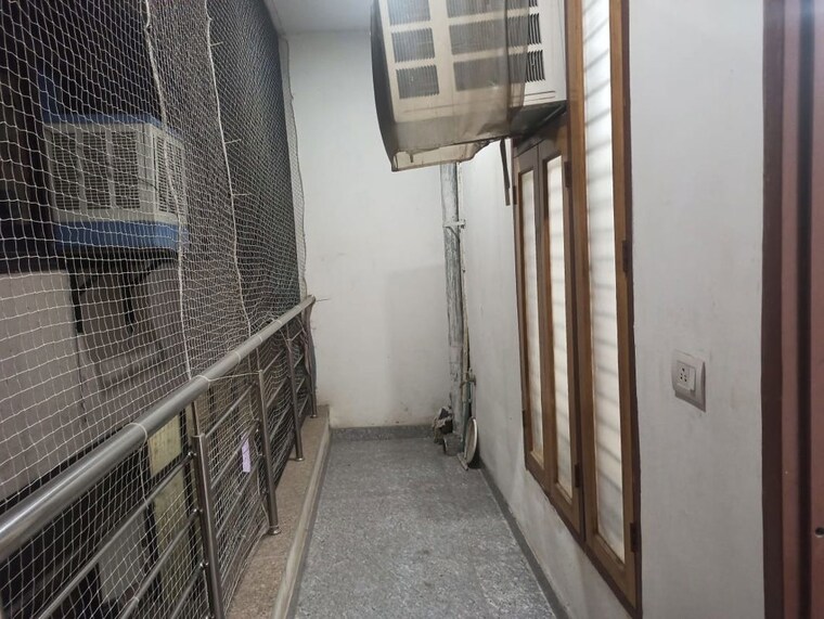 Balcony, sector 14 2 Bedroom 1741 Sq.Ft. Independent House In Sector 14 Gurgaon 10268429