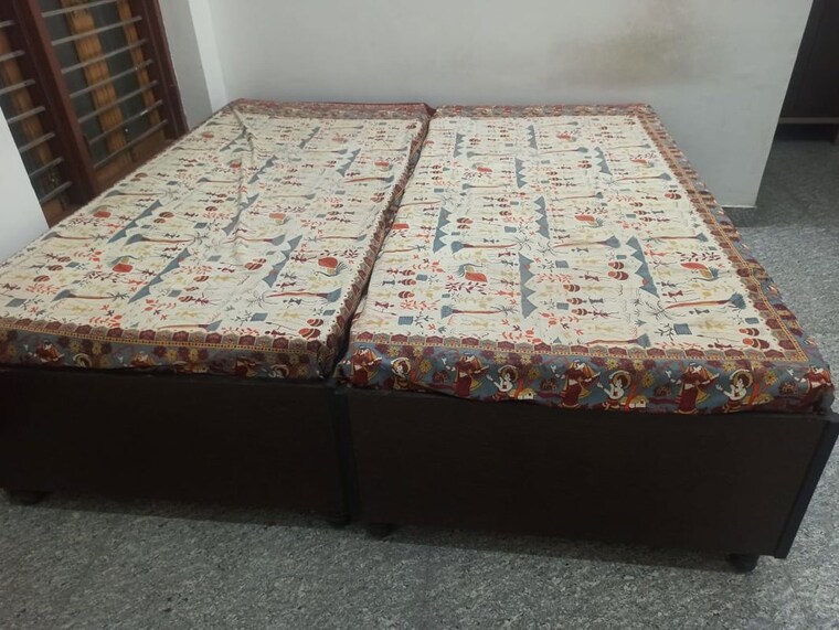 Bedroom, sector 14 2 Bedroom 1741 Sq.Ft. Independent House In Sector 14 Gurgaon 10268429