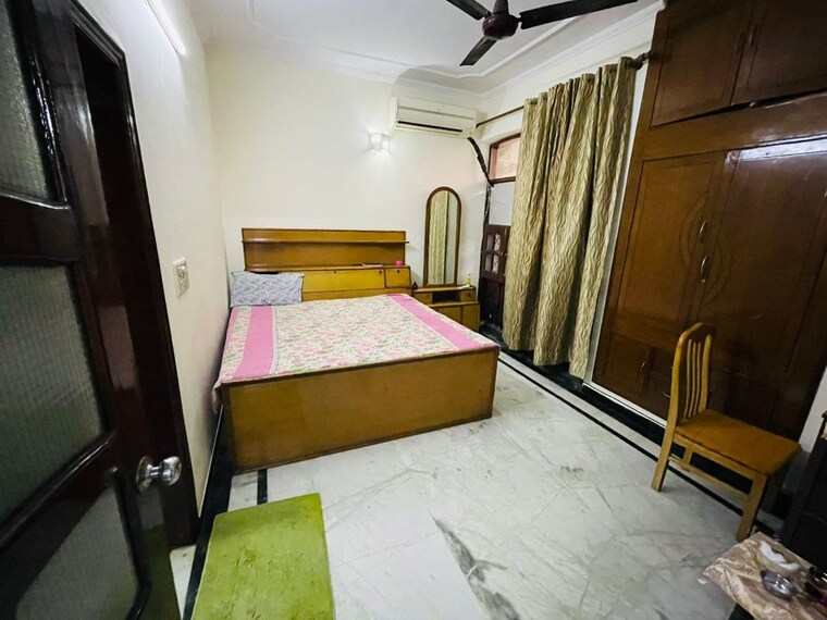 Bedroom, sector 14 2 Bedroom 1200 Sq.Ft. Independent House In Sector 14 Gurgaon 10268434