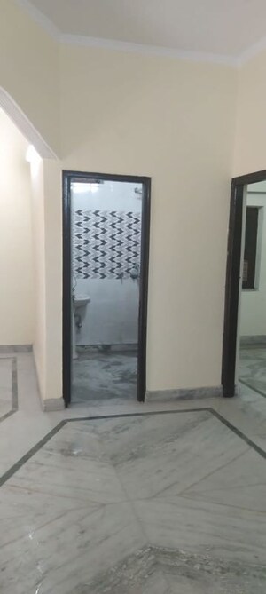 Room in 2 BHK Independent House at Urban Estate Residents Welfare Association Sector, Sector 4 – for Rent