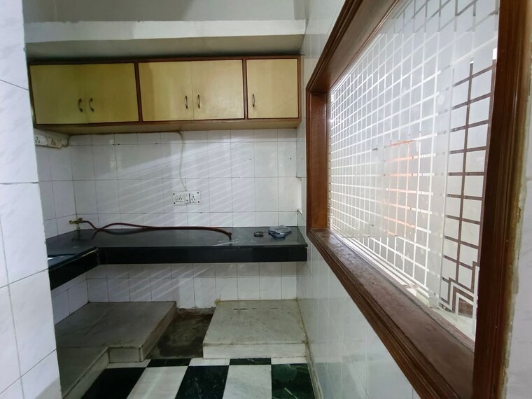 Kitchen, ip extension 2 Bedroom 950 Sq.Ft. Apartment In Ip Extension Delhi 10268450