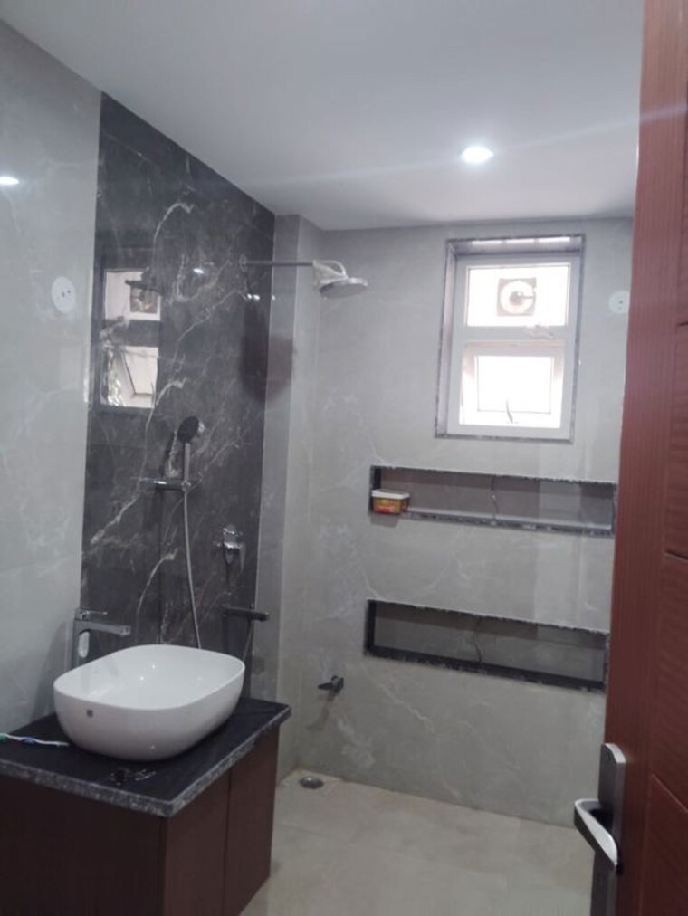 Bathroom, nangal dewat 3 Bedroom 1500 Sq.Ft. Builder Floor In Nangal Dewat Delhi 10268472