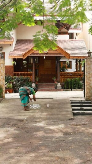 5 BHK Villa – Entrance View at Mysore Road - for Sale