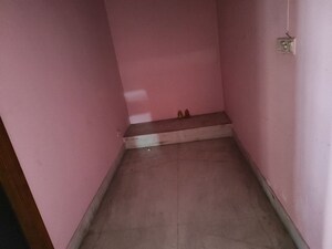Room in 2 BHK Villa at Alaknanda Apartment Gomti Nagar, Gomti Nagar – for Rent