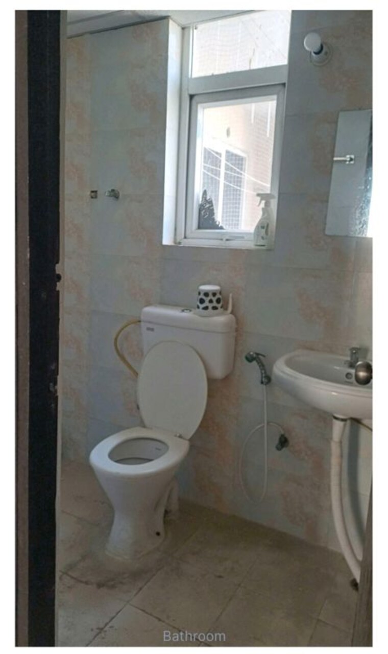 Bathroom, signature-the-serenas 2 Bedroom 531 Sq.Ft. Apartment In Sohna Sector 36 Gurgaon 10268534