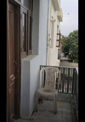 Balcony in 2 BHK Builder Floor at Sector 38 – for Rent