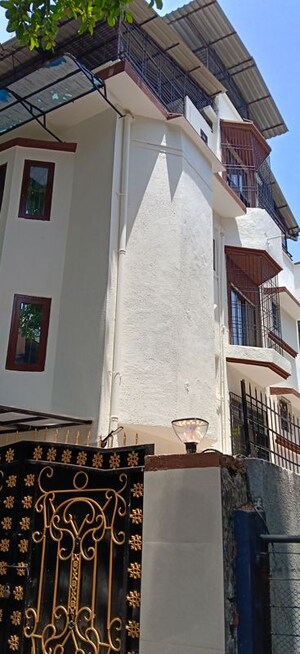 Balcony in 6+ BHK Villa at Nerul – for Sale