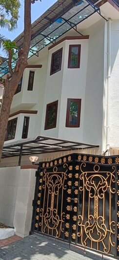6+ BHK + Servant Room,Study Room Villa For Sale in Nerul