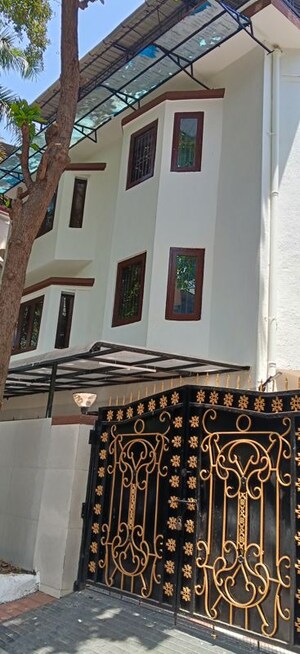 6+ BHK Villa For Sale in Nerul