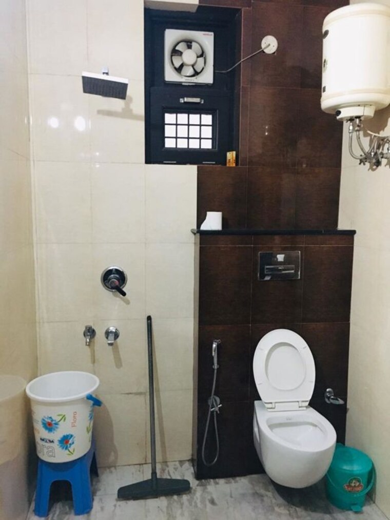 Bathroom, sector 46 2 Bedroom 1462 Sq.Ft. Builder Floor In Sector 46 Gurgaon 10268721