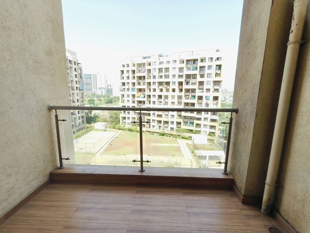 2 BHK 1100 Sq.Ft. Apartment in Kolte Patil Margosa Heights