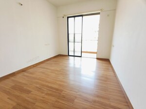 Room in 2 BHK Apartment at Kolte Patil Margosa Heights, Mohammadwadi – for Rent