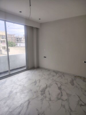 Room in 4 BHK Builder Floor at Panchkula Urban Estate – for Sale