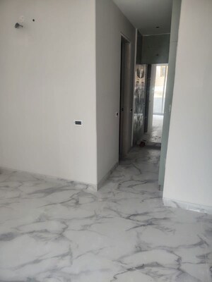 Room in 4 BHK Builder Floor at Panchkula Urban Estate – for Sale