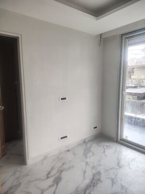 Room in 4 BHK Builder Floor at Panchkula Urban Estate – for Sale