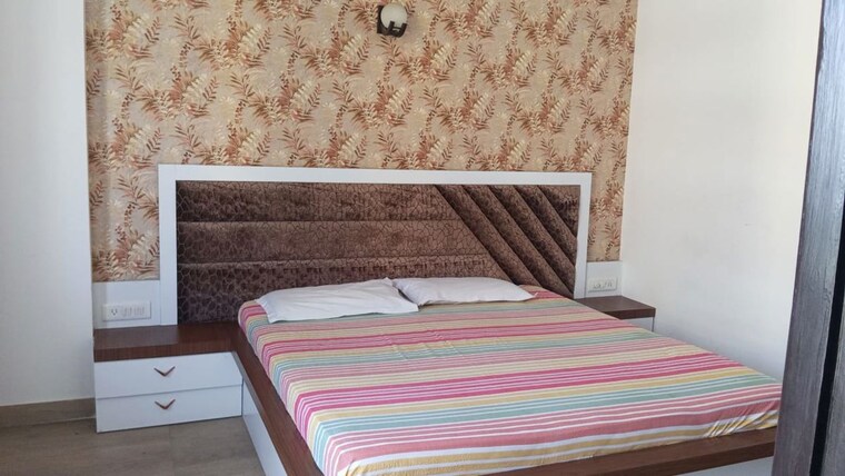 Bedroom, m-r-platinum-321 3 Bedroom 1492 Sq.Ft. Apartment In Raj Nagar Extension Ghaziabad 10268695