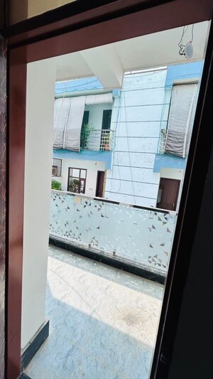 Kitchen in 1 BHK Builder Floor at Sector 39 – for Rent