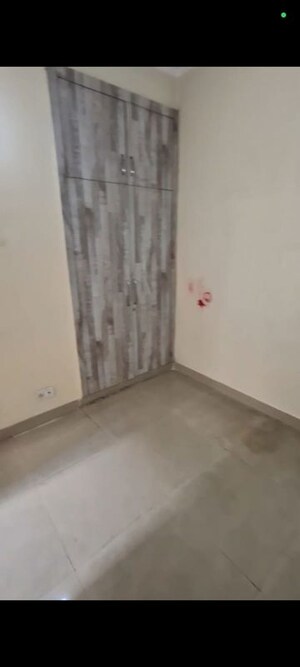 Room in 2 BHK Apartment at Supertech Ecovillage I, Sector 1 Greater Noida – for Rent