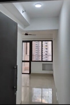 3 BHK Apartment For Rent in RG Luxury Homes