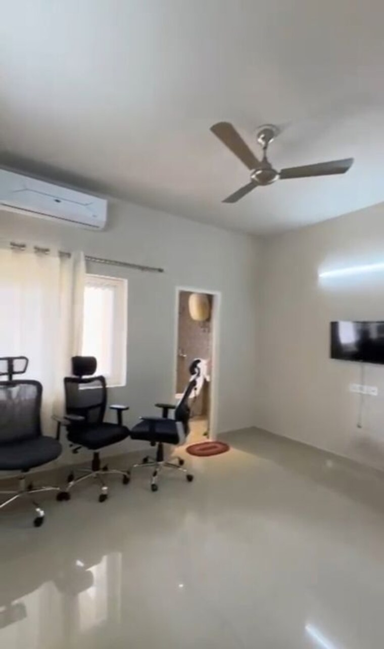 Living Room, tashee-capital-gateway 3 Bedroom 1695 Sq.Ft. Apartment In Sector 111 Gurgaon 10268927