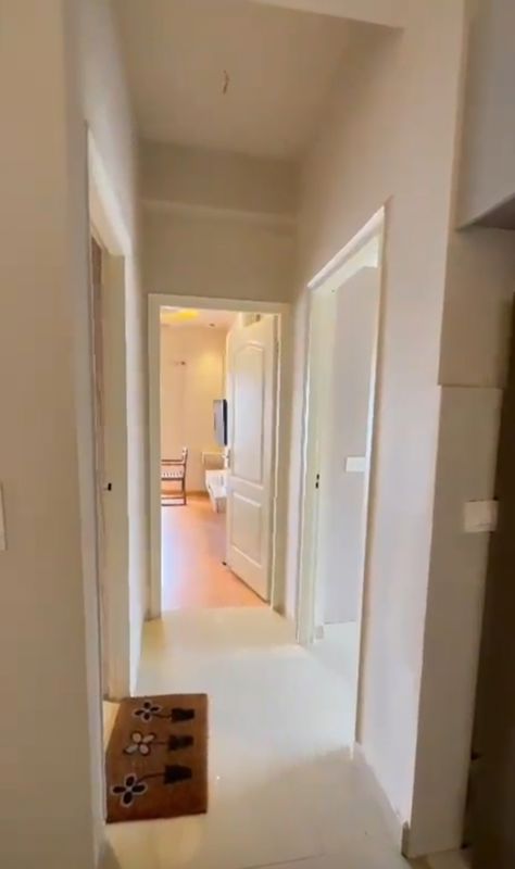 3 BHK + Servant Room Apartment For Rent in Tashee Capital Gateway