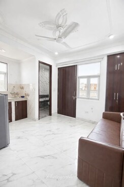 1 BHK + Pooja Room Builder Floor For Rent in Saket