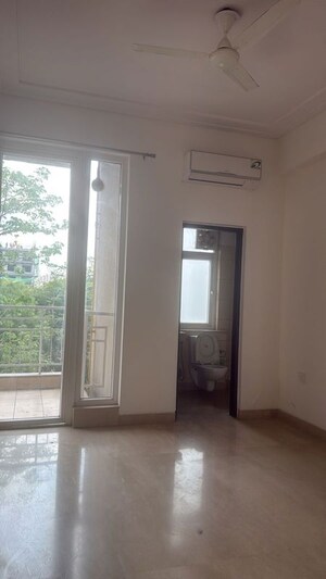 Building Lobby in 3.5 BHK Apartment at Puri Diplomatic Greens Phase I, Sector 111 – for Rent