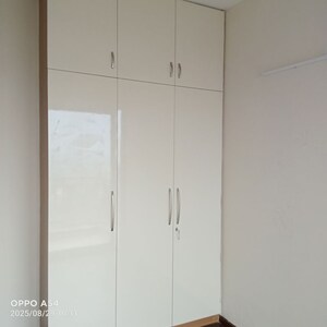 Room in 3 BHK Apartment at Mahagun My Woods, Sector 16c Greater Noida – for Rent