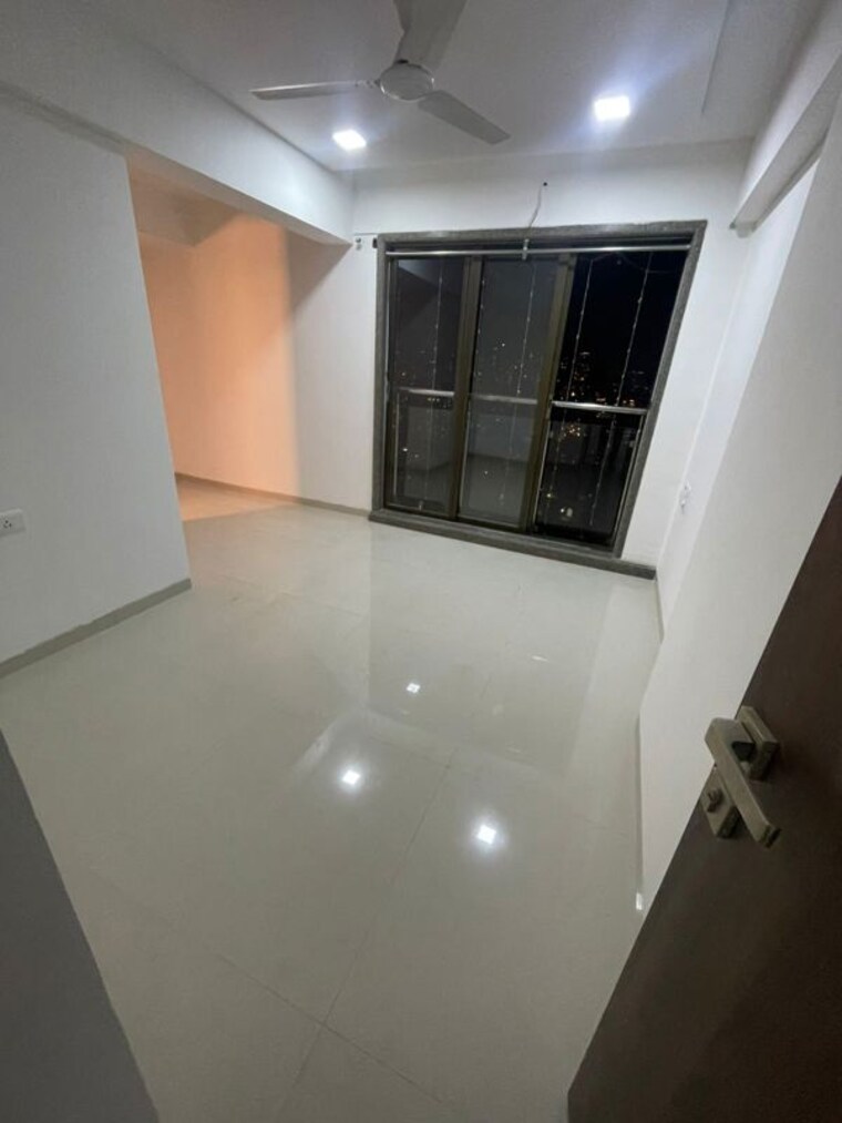 undefined, blue-diamond-khar 2 Bedroom 800 Sq.Ft. Apartment In Khar Danda Mumbai 10269104