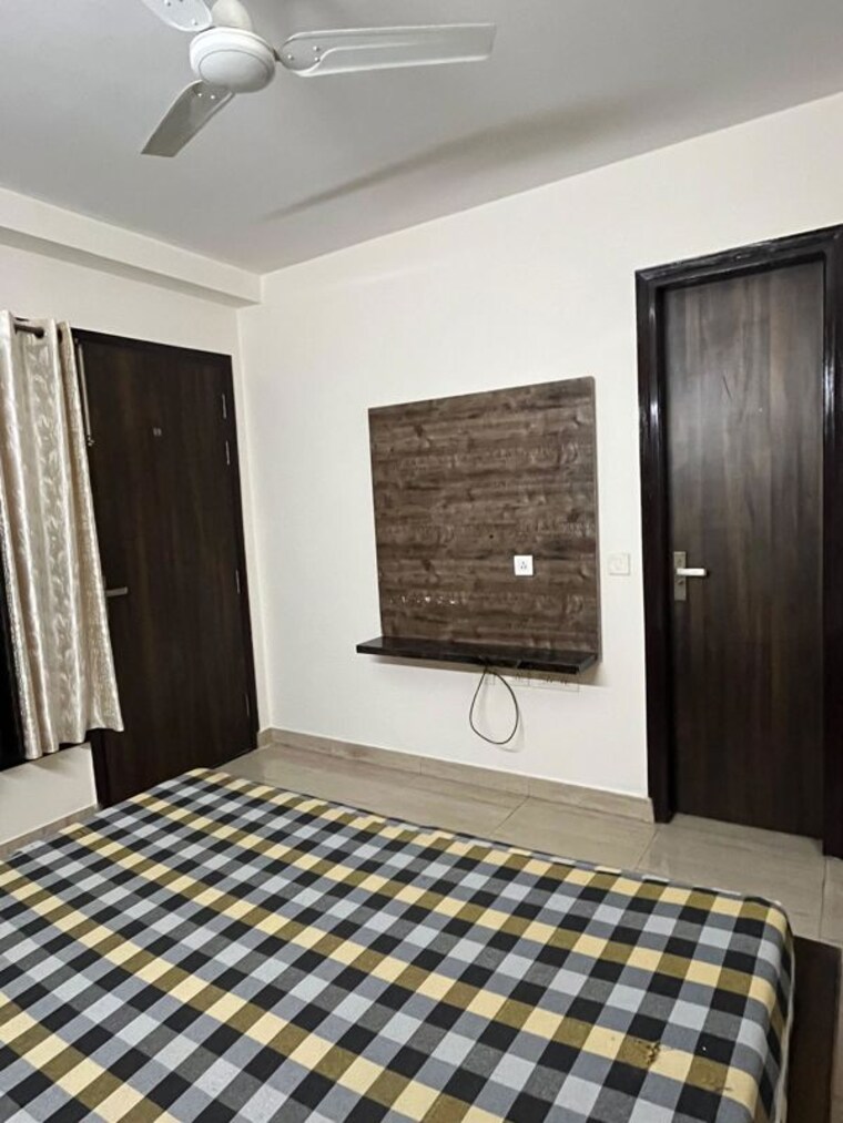 Bedroom, ansal-sushant-apartments 1 Bedroom 350 Sq.Ft. Builder Floor In Sushant Lok I Gurgaon 10268947